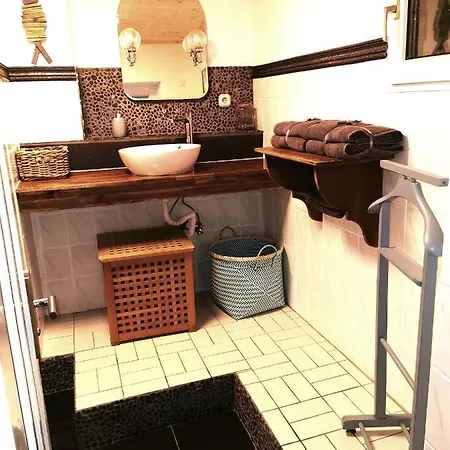 Apartment Mooi Ruim In Antieke Stadsboerderij Schonecken