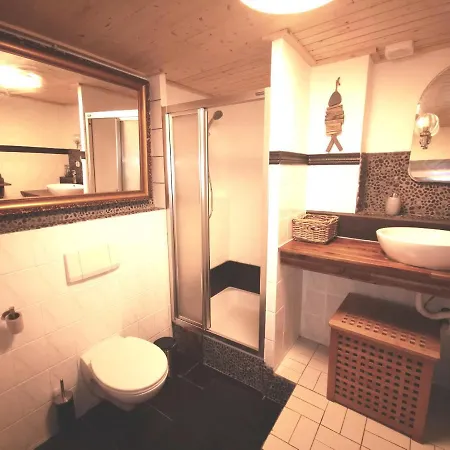 Mooi Ruim In Antieke Stadsboerderij Apartment Schonecken