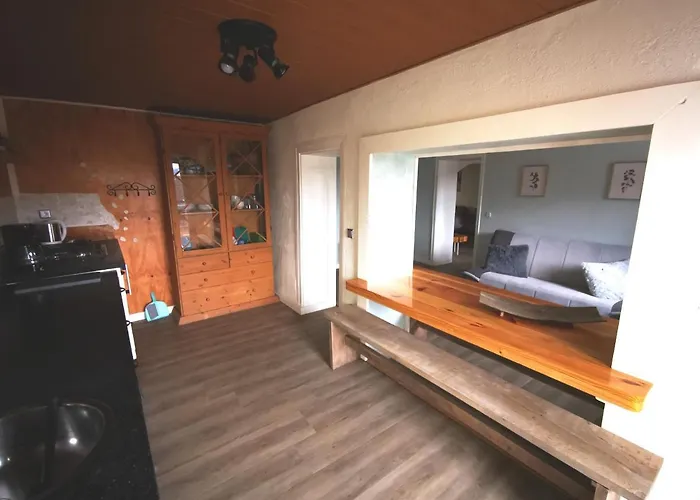 Daire Mooi Ruim In Antieke Stadsboerderij Schönecken