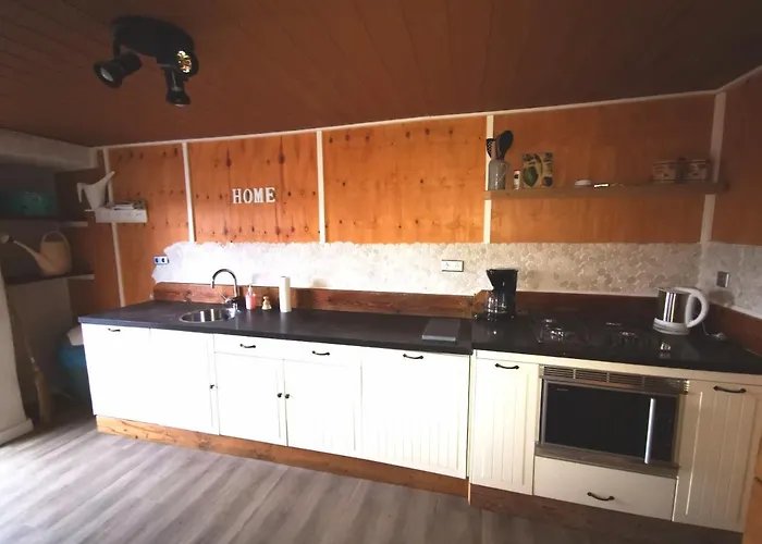 Mooi Ruim In Antieke Stadsboerderij Schönecken